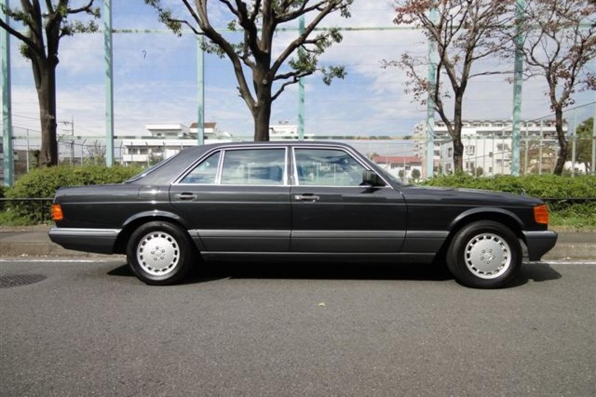 ヴィンテージカー販売 メルセデス・ベンツ 560SEL